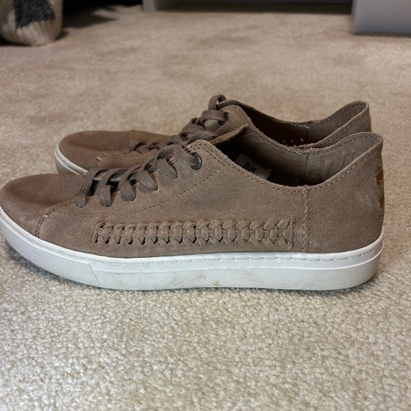 TOMS Tan Suede Women’s 8.5 Shoes with Braiding Detail - Picture 1 of 9